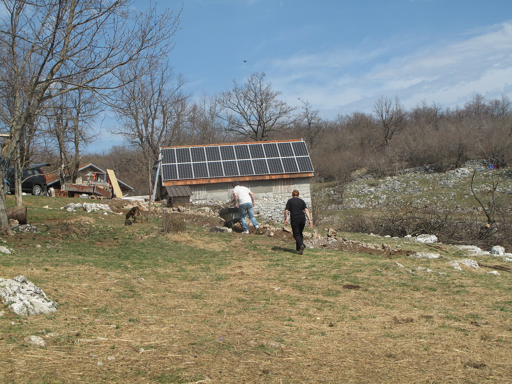 Farmers of Ajderovac, Croatia, couldn't save and sell their milk until they got a solar panel
