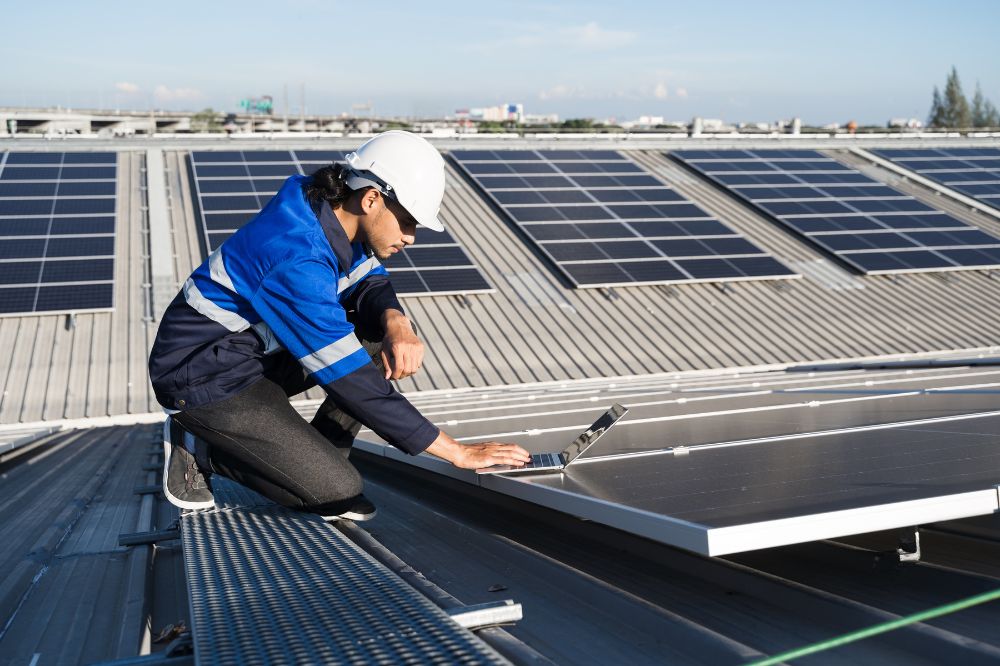 Researchers improving next-gen solar cell efficiency